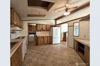 520 N 3rd Street, Elma, WA 98541 - Photo 13