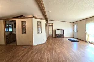 520 N 3rd St, Elma, WA 98541 - Photo 11