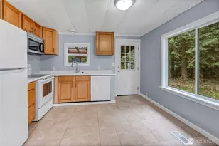 19015 219th Ave Ct E, Orting, WA 98360 - Photo 13