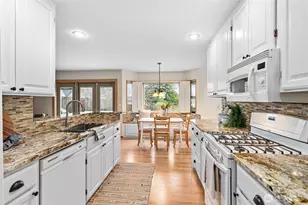 2406 Birch St, Bellingham, WA 98229 - Photo 15