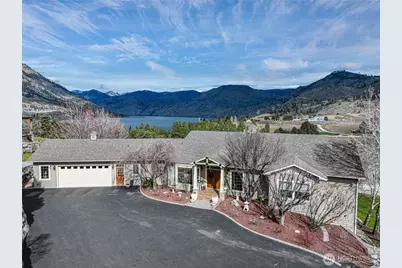 720 Loop Avenue, Manson, WA 98831 - Photo 1