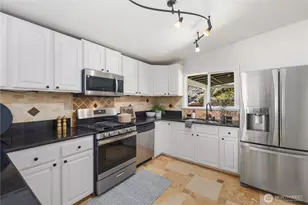 3916 S 374th St, Auburn, WA 98001 - Photo 7