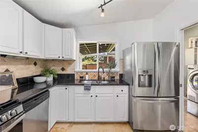 3916 S 374th Street, Auburn, WA 98001 - Photo 9