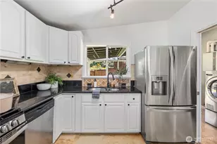 3916 S 374th St, Auburn, WA 98001 - Photo 9