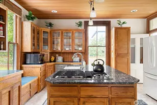 702 N Main St, Coupeville, WA 98239 - Photo 15