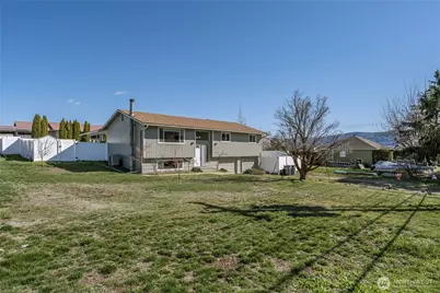 11 N Nile, East Wenatchee, WA 98802 - Photo 29