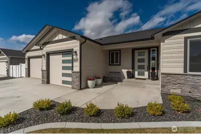 2637 Patriot Way SE, East Wenatchee, WA 98802 - Photo 3