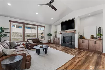 2637 Patriot Way SE, East Wenatchee, WA 98802 - Photo 5