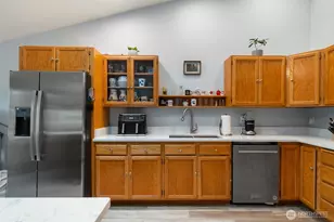 671 E Old Ranch Rd, Allyn, WA 98524 - Photo 15