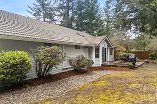 671 E Old Ranch Rd, Allyn, WA 98524 - Photo 31