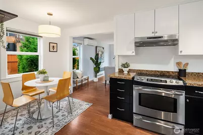 4402 31st Avenue W, Seattle, WA 98199 - Photo 9