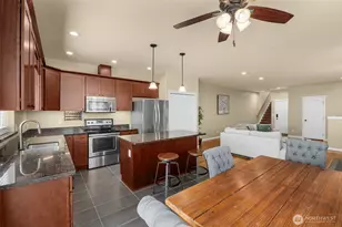 10250 17th Ave SW, Seattle, WA 98146 - Photo 5