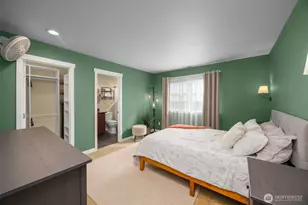 10250 17th Ave SW, Seattle, WA 98146 - Photo 11