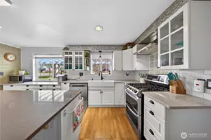 14612 Avon Allen Rd, Mount Vernon, WA 98273 - Photo 5