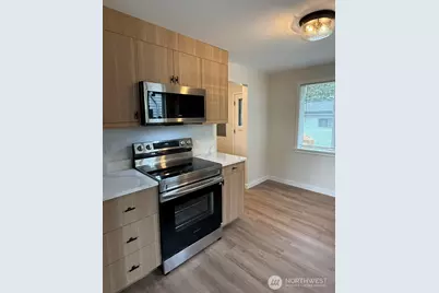 418 Williams Avenue N, Renton, WA 98057 - Photo 9