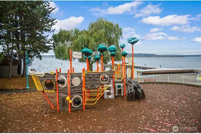 5535 Lake Washington Boulevard NE #302, Kirkland, WA 98033 - Photo 29