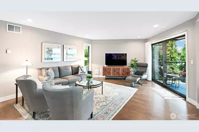 5535 Lake Washington Boulevard NE #302, Kirkland, WA 98033 - Photo 9