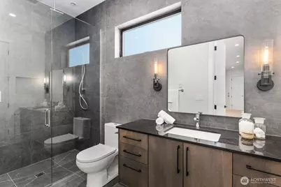 1653 105th Avenue SE, Bellevue, WA 98004 - Photo 25