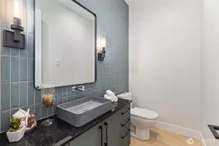 1653 105th Ave SE, Bellevue, WA 98004 - Photo 19