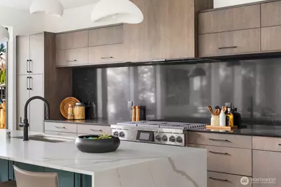 1653 105th Avenue SE, Bellevue, WA 98004 - Photo 9