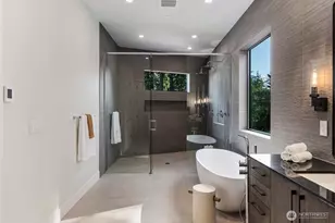 1653 105th Ave SE, Bellevue, WA 98004 - Photo 29