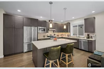 8609 244th Street SW #11, Edmonds, WA 98026 - Photo 9