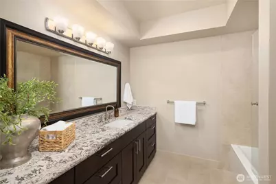 735 1st Street S #103, Kirkland, WA 98033 - Photo 23