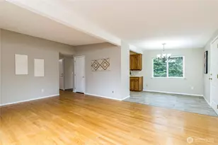 12621 SE 158th St, Renton, WA 98058 - Photo 5