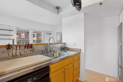 505 E Denny Way #301, Seattle, WA 98122 - Photo 9