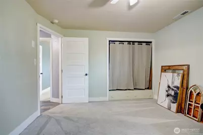 16027 W Division Street, Mount Vernon, WA 98273 - Photo 19