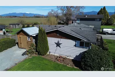 16027 W Division Street, Mount Vernon, WA 98273 - Photo 27