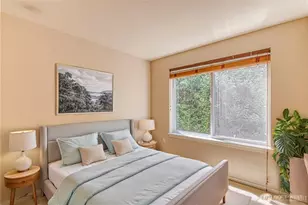 5583 Lakemont Blvd SE, Bellevue, WA 98006 - Photo 11