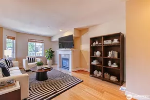 5583 Lakemont Blvd SE, Bellevue, WA 98006 - Photo 5