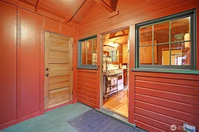 1357 Steffen Place, Camano Island, WA 98282 - Photo 31