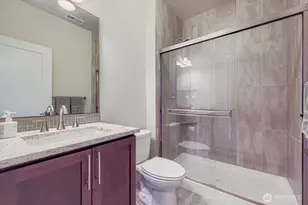 13530 NE 128th Pl, Kirkland, WA 98034 - Photo 17