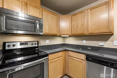 15325 SE 155th Place #E2, Renton, WA 98058 - Photo 7