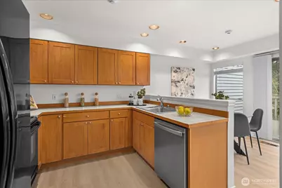 7250 NE Old Redmond Rd #F124, Redmond, WA 98052 - Photo 11