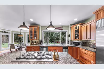 18210 218th Avenue NE, Woodinville, WA 98077 - Photo 7