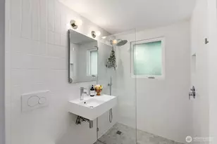 1253 NE 90th St, Seattle, WA 98115 - Photo 21