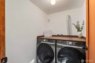 1253 NE 90th St, Seattle, WA 98115 - Photo 33