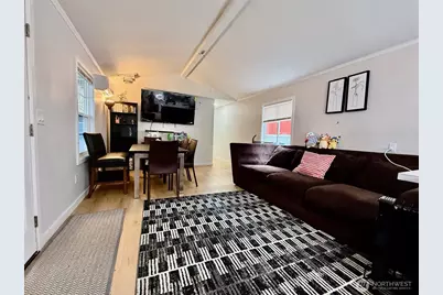 16405 Maple Valley Highway #10, Renton, WA 98058 - Photo 9