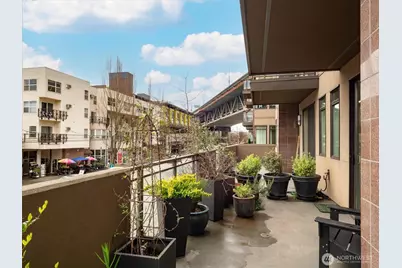 3217 Eastlake Avenue E #210, Seattle, WA 98102 - Photo 7