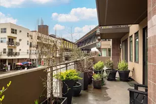 3217 Eastlake Ave E, Seattle, WA 98102 - Photo 7