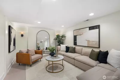 2556 10th Avenue W, Seattle, WA 98119 - Photo 25