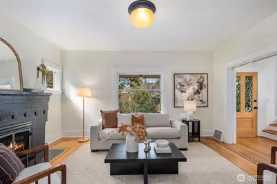 2556 10th Avenue W, Seattle, WA 98119 - Photo 7