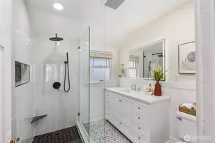 2556 10th Ave W, Seattle, WA 98119 - Photo 21