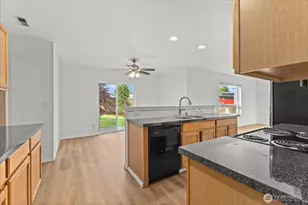 12124 130th St E, Puyallup, WA 98374 - Photo 11