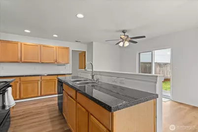 12124 130th Street E, Puyallup, WA 98374 - Photo 9
