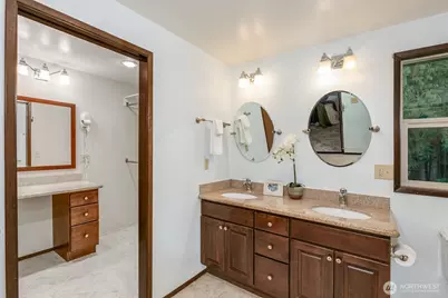 13715 51st Avenue W, Edmonds, WA 98026 - Photo 29