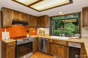 13715 51st Ave W, Edmonds, WA 98026 - Photo 11